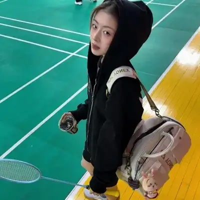 何美